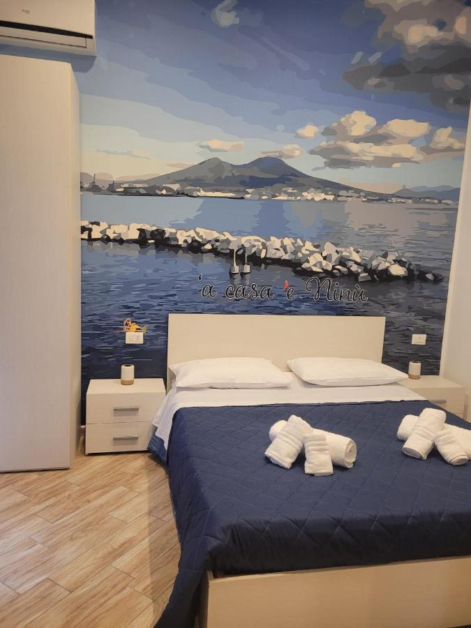 'A Casa 'E Ninu Casa Vacanze Наполи Екстериор снимка