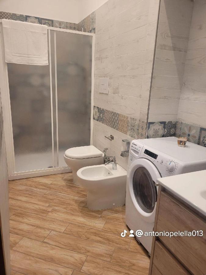 'A Casa 'E Ninu Casa Vacanze Наполи Екстериор снимка
